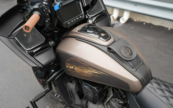2021 Indian Motorcycle Challenger Dark Horse Bronze Smoke