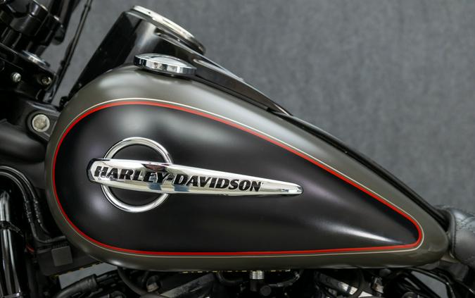 2018 HARLEY DAVIDSON FLHCS HERITAGE CLASSIC 114 W/ABS