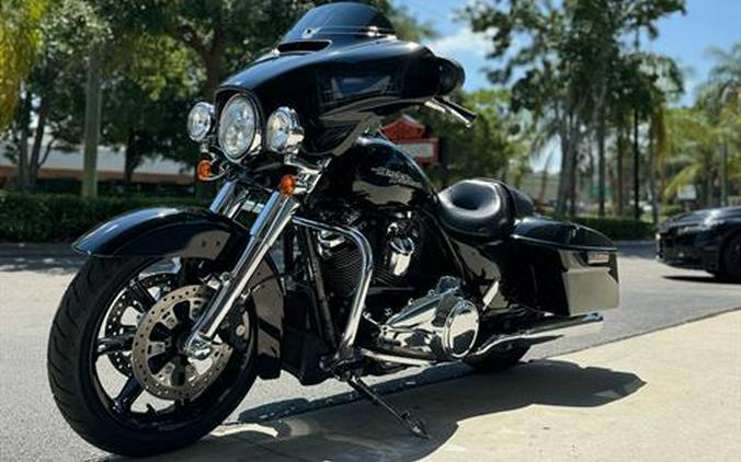 2017 Harley-Davidson Street Glide® Special