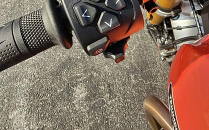 2025 Triumph Speed Twin 1200 RS Baja Orange/Sapphire Black RS