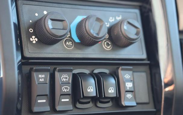 New 2025 POLARIS RANGER CREW XD 1500 NORTHSTAR EDITION ULTIMATE