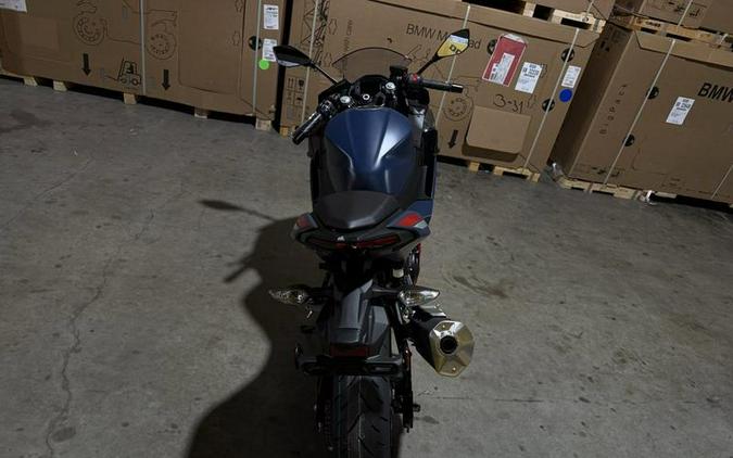 2026 Kawasaki Ninja® 500 ABS Metallic Matte Twilight Blue