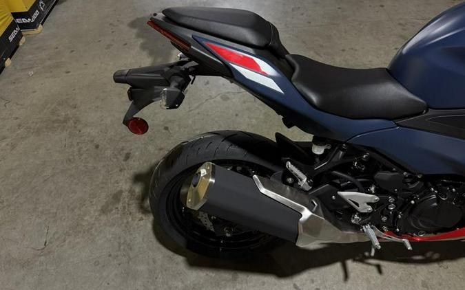 2026 Kawasaki Ninja® 500 ABS Metallic Matte Twilight Blue