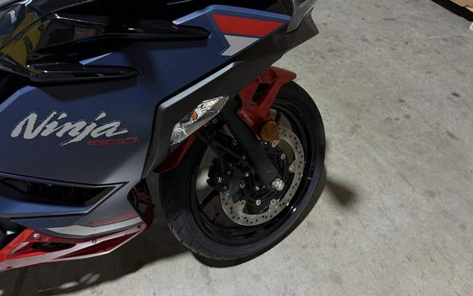 2026 Kawasaki Ninja® 500 ABS Metallic Matte Twilight Blue