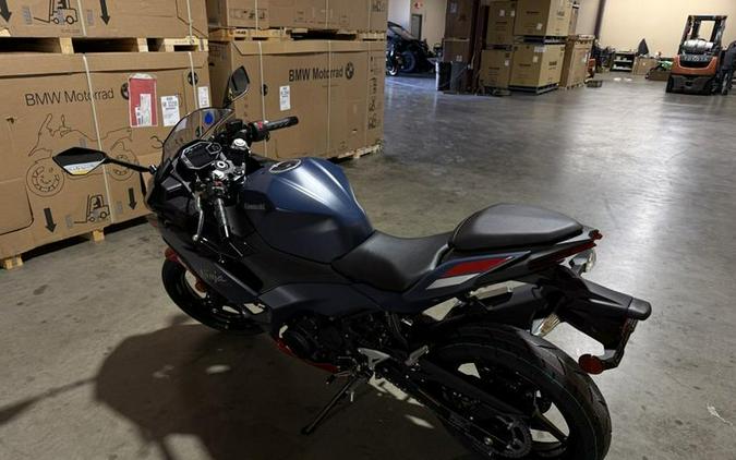2026 Kawasaki Ninja® 500 ABS Metallic Matte Twilight Blue
