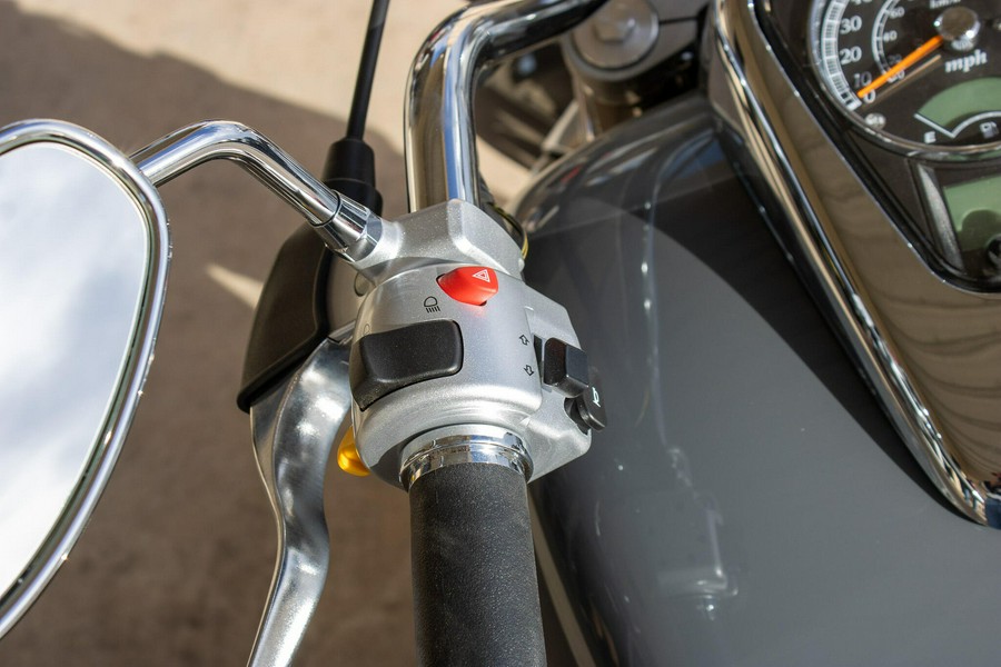 2025 SUZUKI BOULEVARD C50