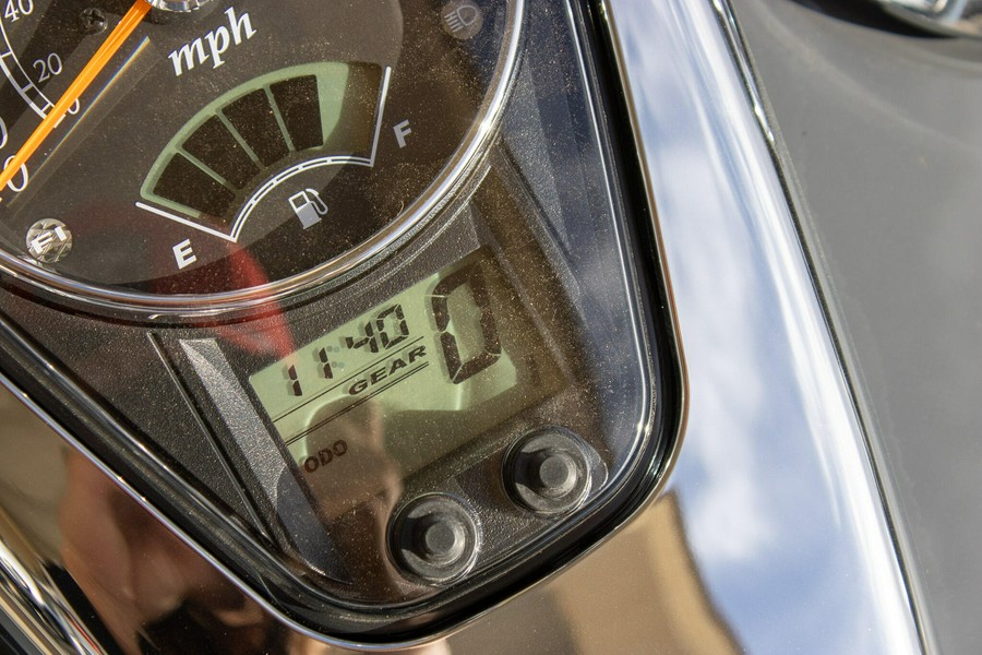 2025 SUZUKI BOULEVARD C50