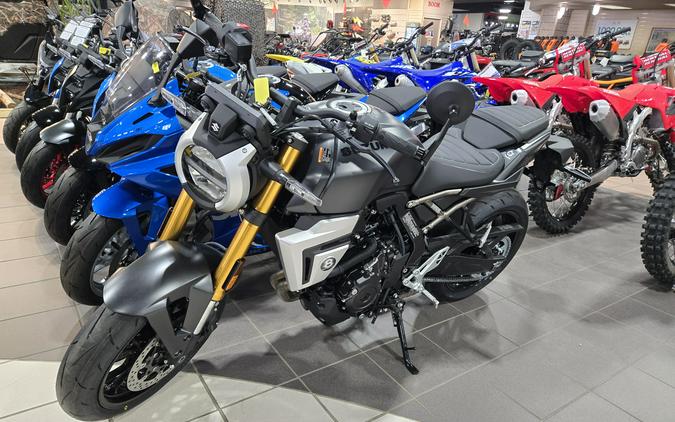 2026 SUZUKI GSX-8T