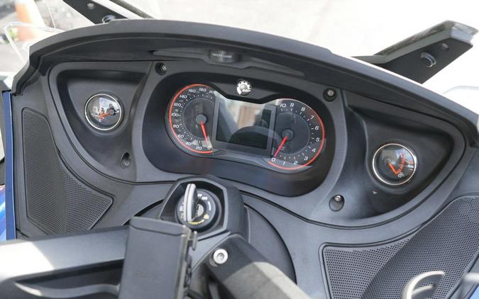 2016 Can-Am Spyder RT-S 6-Speed Semi-Automatic (SE6)