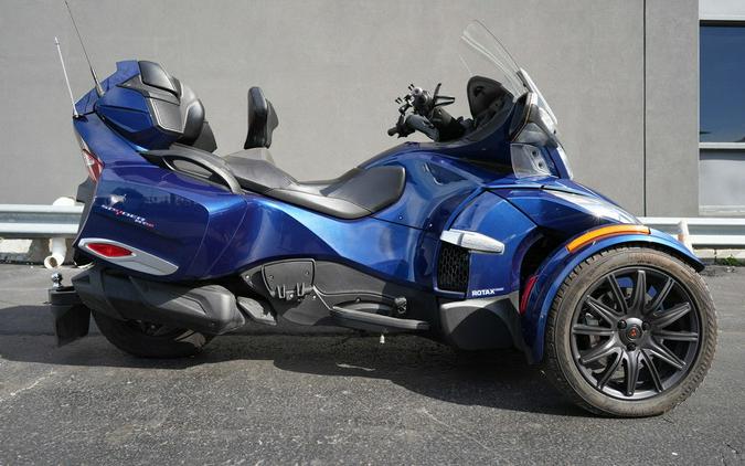 2016 Can-Am Spyder RT-S 6-Speed Semi-Automatic (SE6)