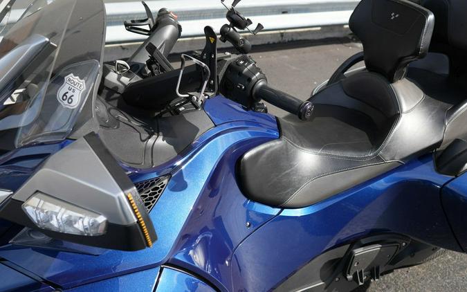 2016 Can-Am Spyder RT-S 6-Speed Semi-Automatic (SE6)