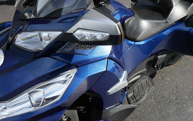 2016 Can-Am Spyder RT-S 6-Speed Semi-Automatic (SE6)