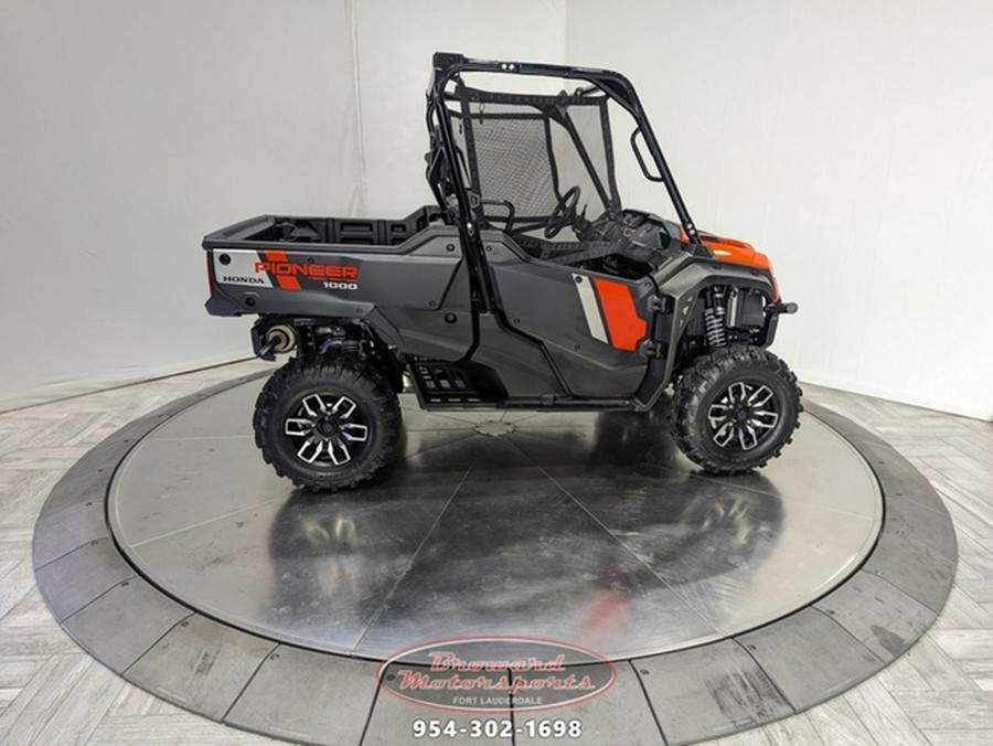 2023 Honda Pioneer 1000 Trail