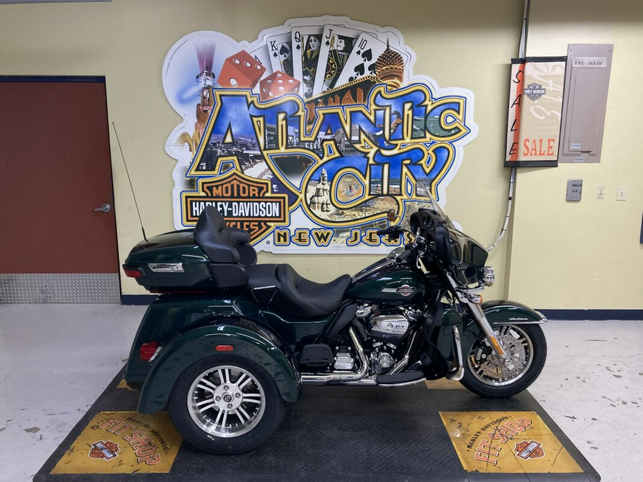 2024 Harley-Davidson Tri Glide Ultra Alpine Green / Vivid Black