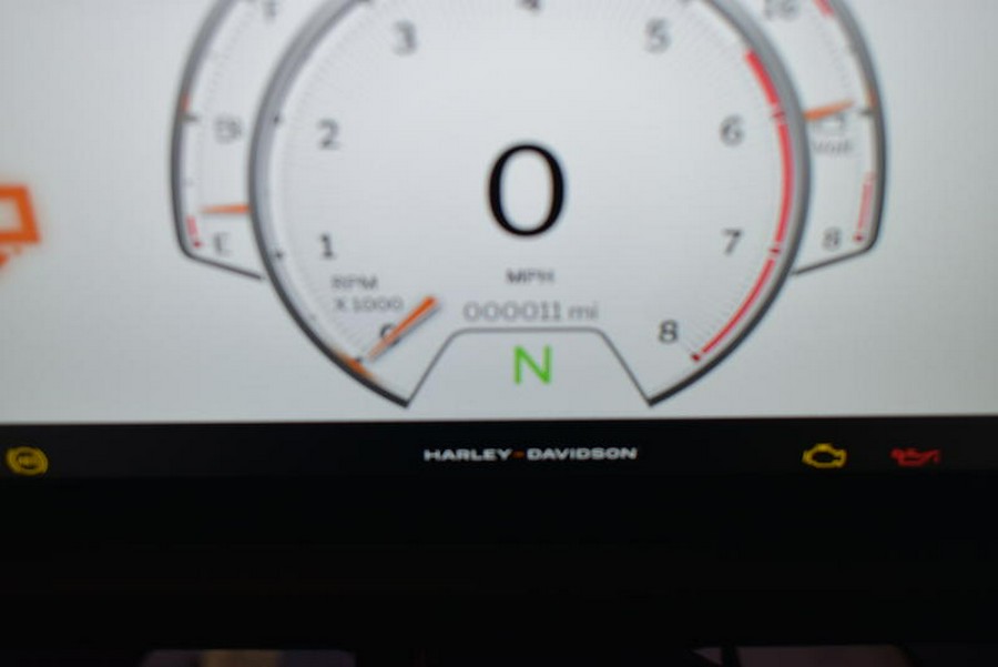 2025 Harley-Davidson® FLTRX - Road Glide®