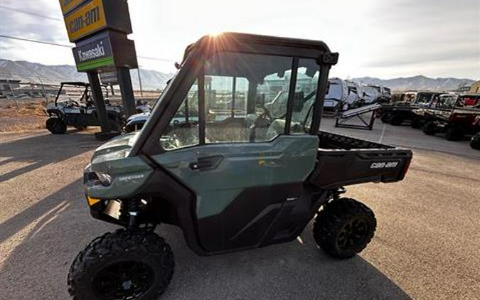 2026 Can-Am Defender DPS CAB