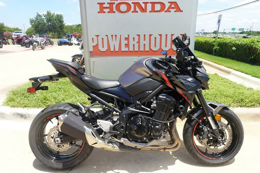 2023 Kawasaki Z900 ABS Metallic Phantom Silver/Metallic Carbon Gray