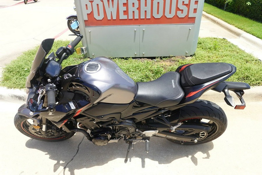 2023 Kawasaki Z900 ABS Metallic Phantom Silver/Metallic Carbon Gray