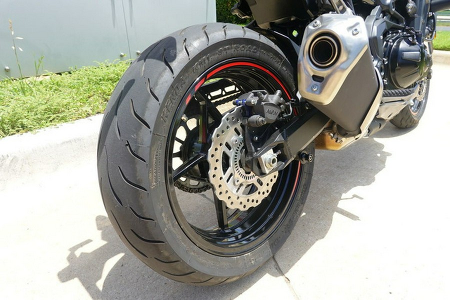2023 Kawasaki Z900 ABS Metallic Phantom Silver/Metallic Carbon Gray