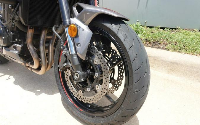 2023 Kawasaki Z900 ABS Metallic Phantom Silver/Metallic Carbon Gray