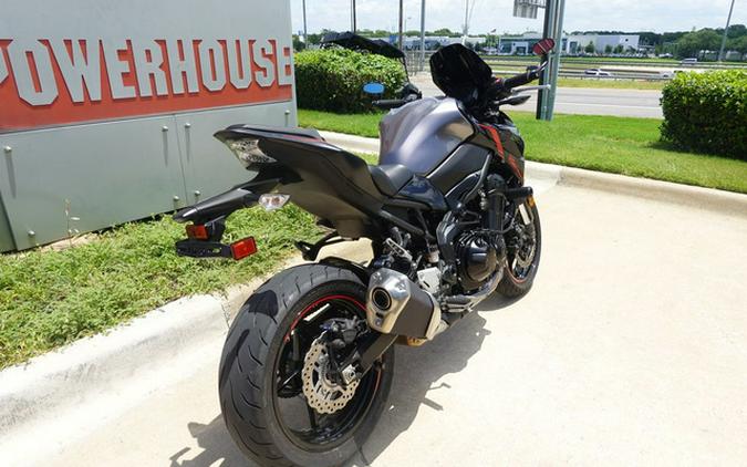 2023 Kawasaki Z900 ABS Metallic Phantom Silver/Metallic Carbon Gray