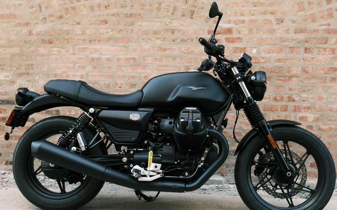 2027 Moto Guzzi V7 Stone