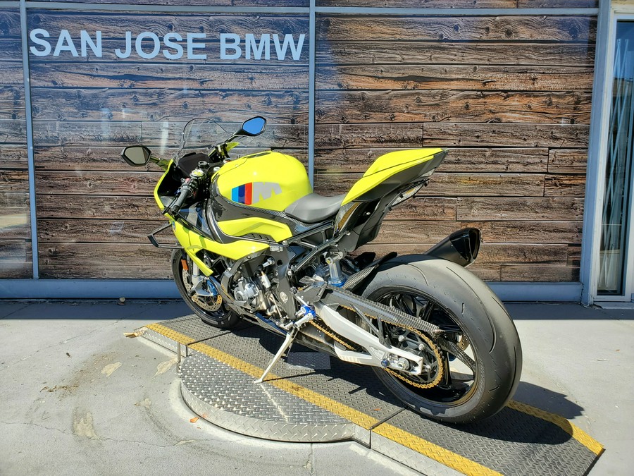 2022 BMW M 1000 RR
