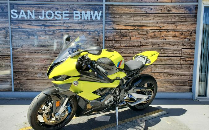 2022 BMW M 1000 RR