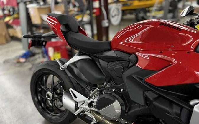 2025 Ducati Streetfighter V2