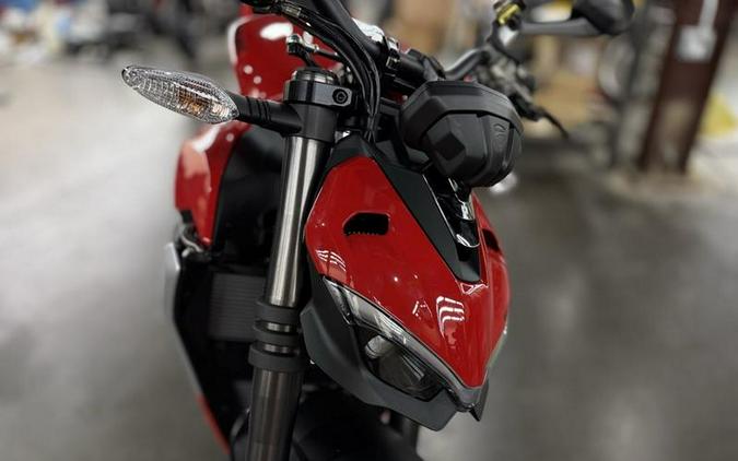 2025 Ducati Streetfighter V2