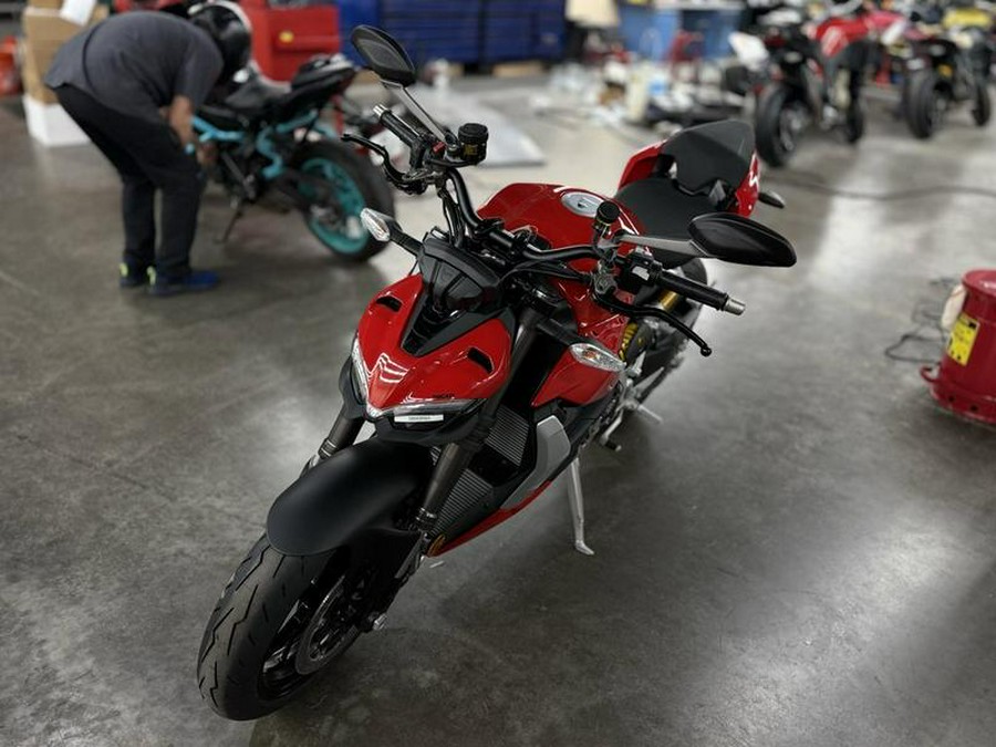 2025 Ducati Streetfighter V2