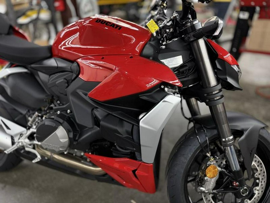 2025 Ducati Streetfighter V2