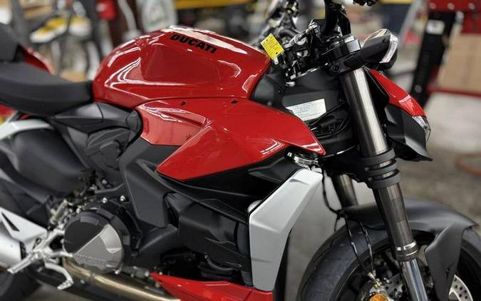 2025 Ducati Streetfighter V2