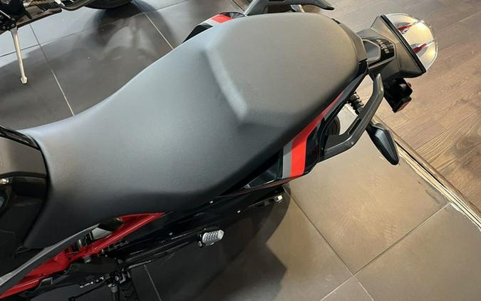 2025 BMW G 310 R Style Passion