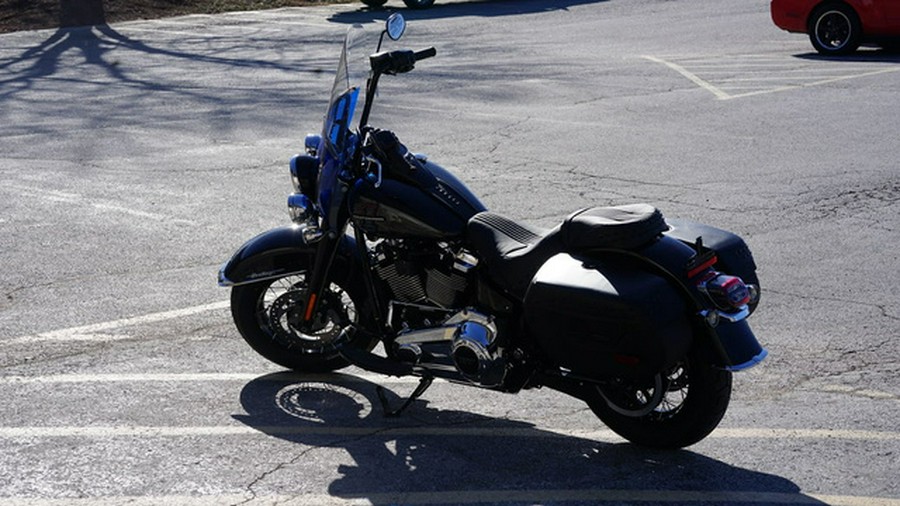 2026 Harley-Davidson Softail FLHC - Heritage Classic