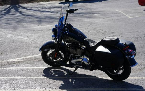 2026 Harley-Davidson Softail FLHC - Heritage Classic