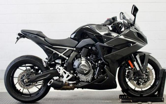 2025 Suzuki GSX-8R