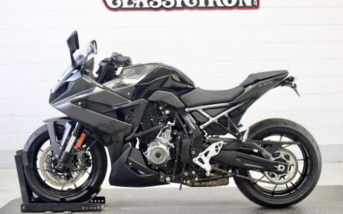 2025 Suzuki GSX-8R