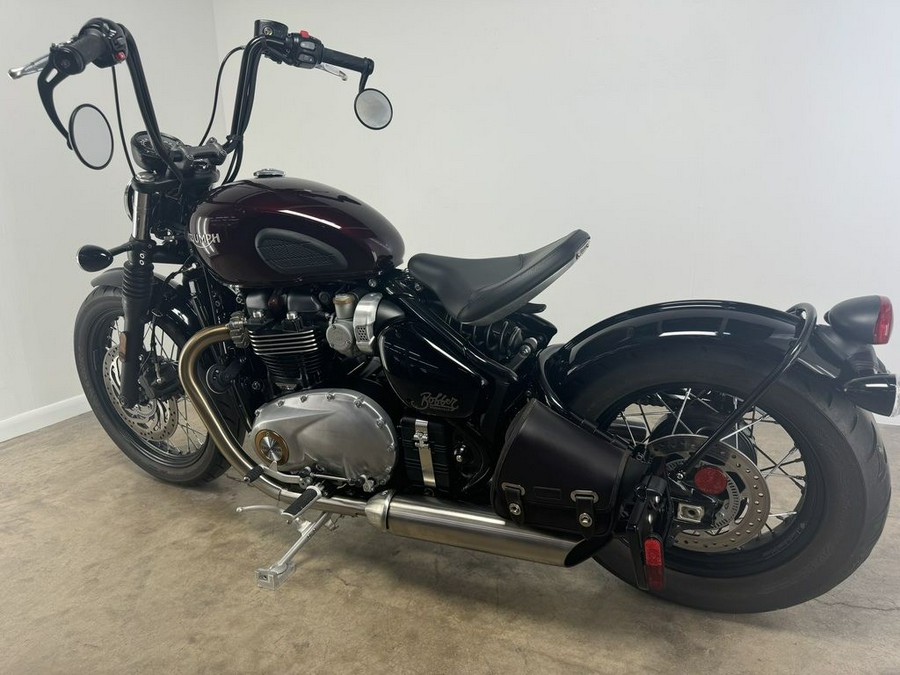 2018 Triumph Bonneville Bobber Morello Red