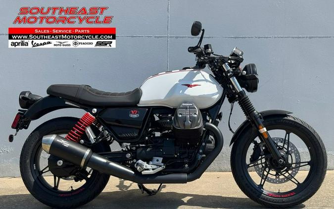 2024 Moto Guzzi V7 Stone Ten