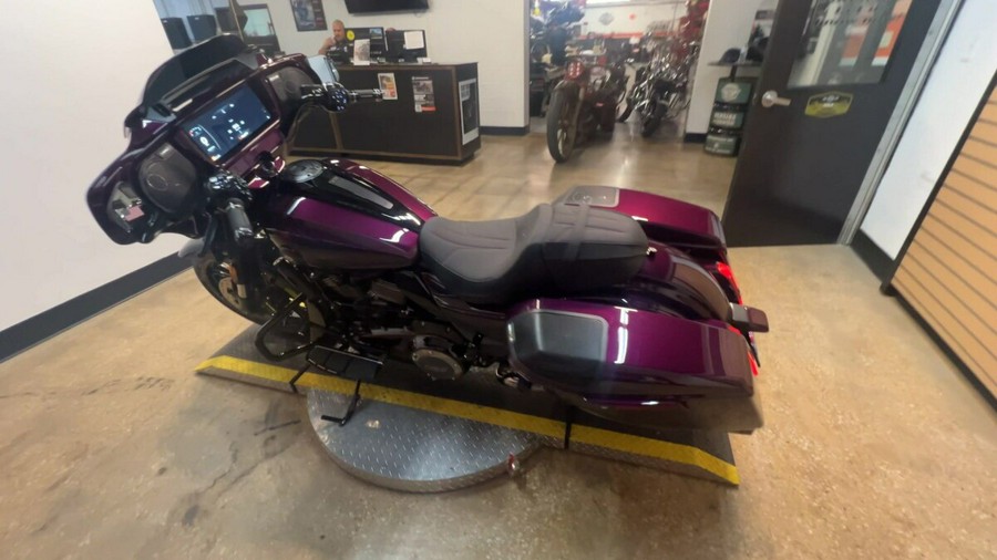 2025 Harley-Davidson CVO Street Glide