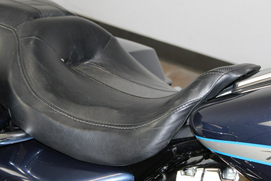 Harley-Davidson® Road Glide® 2008 FLTRX 657231TT DARK BLUE PEARL