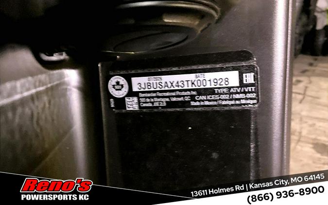 2026 Can-Am Defender MAX DPS™ CAB HVAC HD10
