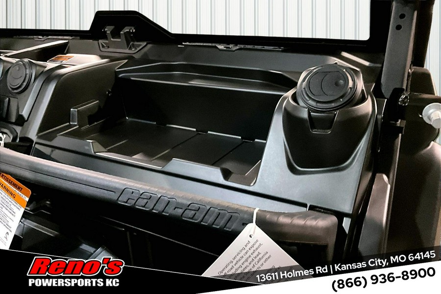 2026 Can-Am Defender MAX DPS™ CAB HVAC HD10