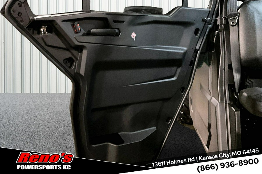2026 Can-Am Defender MAX DPS™ CAB HVAC HD10