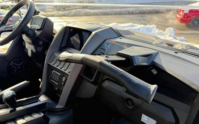 2024 Yamaha Wolverine RMAX2 1000 XT-R