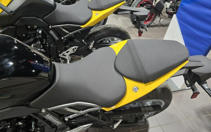 2025 SUZUKI GSX-8R