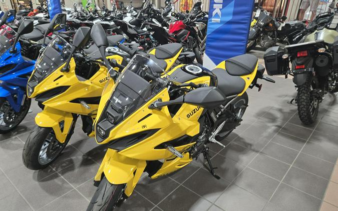 2025 SUZUKI GSX-8R