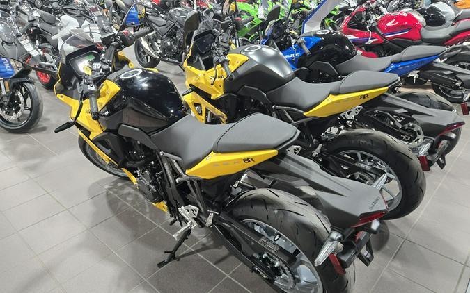 2025 SUZUKI GSX-8R
