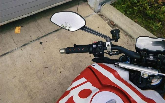 2025 Ducati Streetfighter V4 Ducati Red